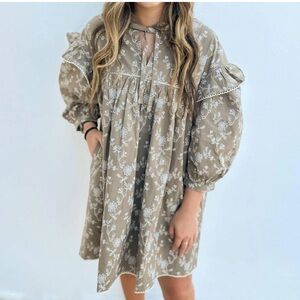 Gigio Vintage Floral Print Ruffle Sleeve Embroidered‎ Dress Size L NWT